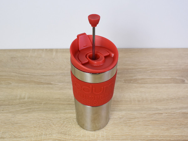缶コーヒーを卒業! 外出先でも淹れたてのコーヒーが飲める「TRAVEL PRESS SET 」レビュー