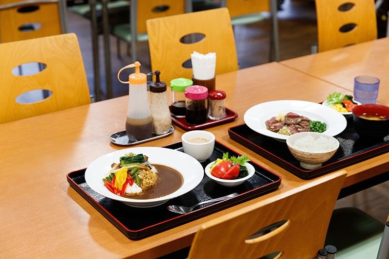 農林水産省で鯨に舌鼓！一般開放された社食＆学食の意外なこだわり