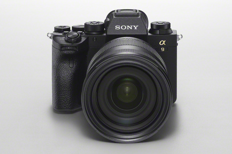 ソニー「α9 II」発表! 約2年半前、衝撃を与えた超高速フルサイズミラーレスがブラッシュアップ