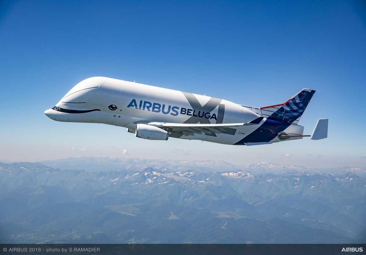 「空飛ぶイルカ」が進化した! 世界一奇妙でかわいい輸送機とは?