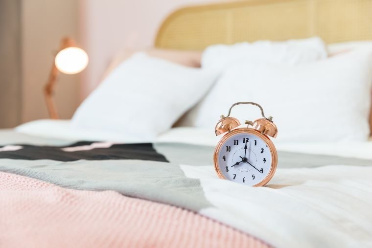 “睡眠不足大国”ニッポンをテクノロジーが救う!?ぐっすり眠るためのポジティブ・ルーティン＆スリープテック