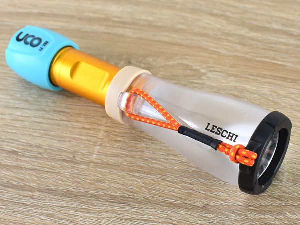 ソロキャンプの必需品!? 手のひらに収まるランタン「LESCHI」レビュー