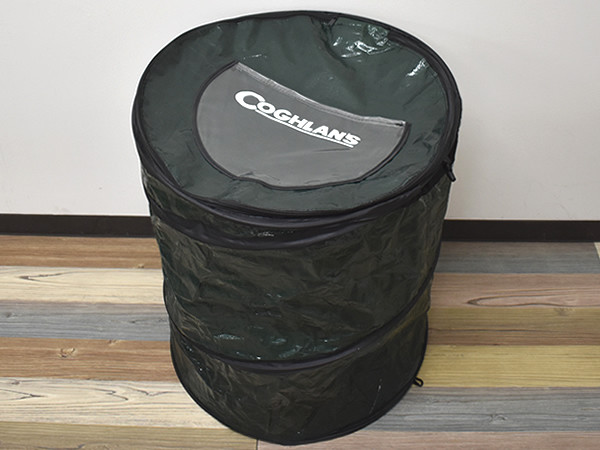 洗濯カゴにもおもちゃ箱にもなるキャンプグッズを見つけた! COGHLAN’S「トラッシュカン」の変身力がスゴイ