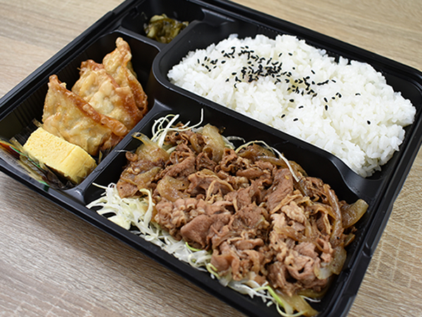 ご飯が止まらな～い！ パリパリの揚げ餃子に心奪われるキッチンオリジンの「スタミナ牛焼肉弁当」