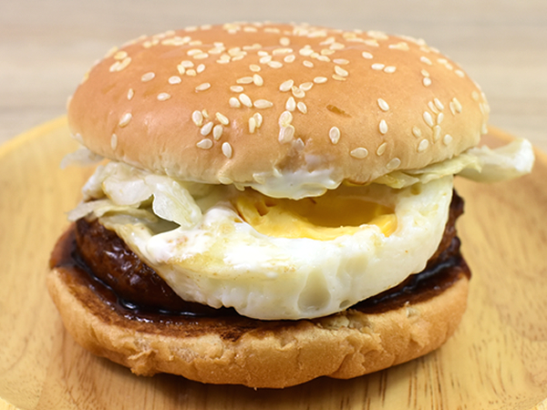 パティがとんかつになって反則的に旨かった! マクドナルド「とんかつ!! てりたま」実食レビュー