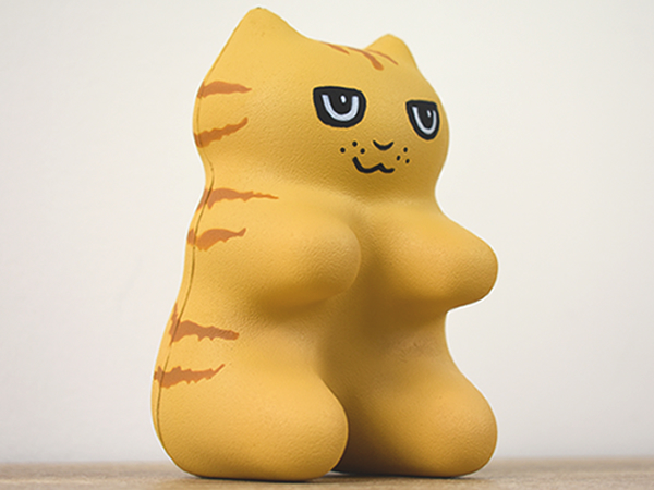キュートな猫が“こり”をほぐす！ 見た目以上に実力派の「こりもむにゃん（チャー）」レビュー