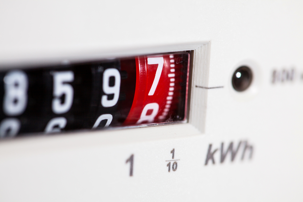 在宅勤務で家の電気代が激増!? 先行き不安定な中の賢い「光熱費節約術」
