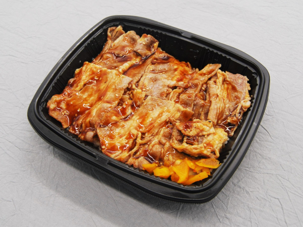 無限に食べられる絶品カルビ!? 熟成タレでご飯が進むセブンの「大盛りご飯！ 俺たちの炭火焼き牛カルビ弁当」