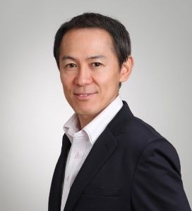 星　龍一朗