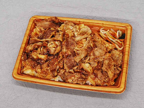 過去最高の焼肉たれ!? 肉好きは見逃し厳禁のファミマの「特製ダレの炙り焼牛カルビ重」