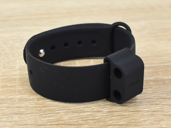 イヤホンを手首に装着！ AirPods専用リストバンド「elago Wrist Fit for AirPods」レビュー