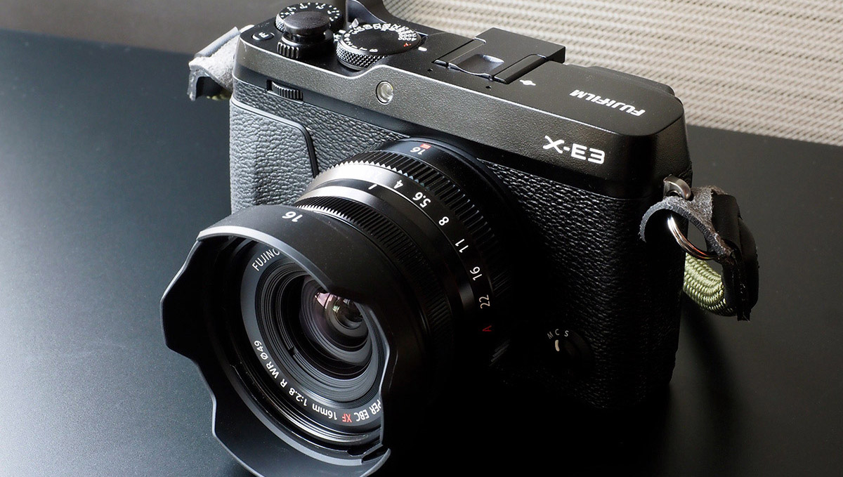 レトロなミラーレス一眼に「圧倒的機動力」をプラスする! FUJIFILM「X-E3」を自分仕様にカスタマイズしてみる