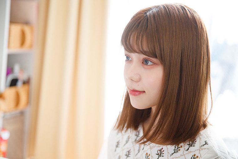 20代女子の生態とは？ 50代の“暮らしの編集者”が見たモデル「雪 七美」の17平米暮らし