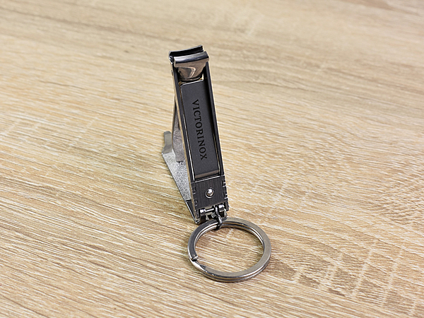 屋外での爪のお手入れはお任せ！ 超小型爪切り「ネイルクリッパー」レビュー