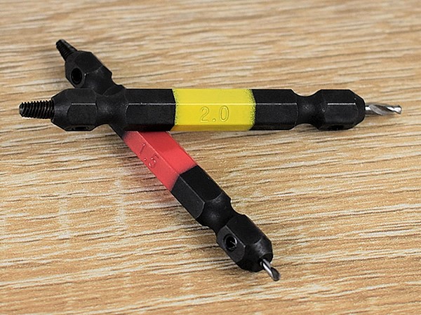 つぶれたネジ穴のレスキュー隊!? ネジ専用ドリルパーツ「なめたネジはずしビット 2本組」レビュー