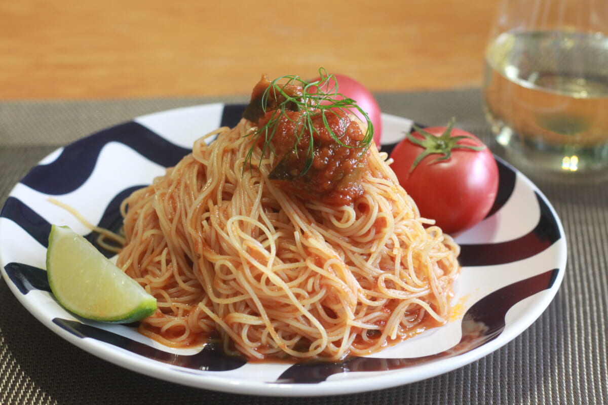 ウニ・カニを押さえて野菜ソースが1位に!? カルディの「冷製パスタソース」ランキング