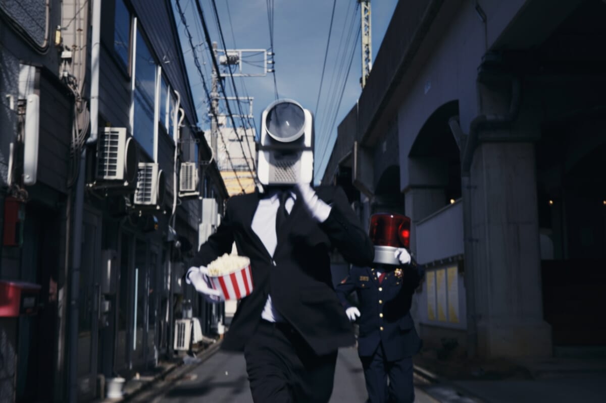 「映画泥棒」6年ぶりの新作！ 映画館を飛び出したド迫力アクションシーンは必見