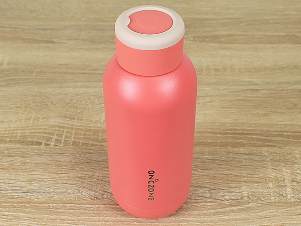 3秒振ると表面の温度が変わる！ 夏も冬も使える「ON℃ZONE ふるふるボトル 360ml」レビュー