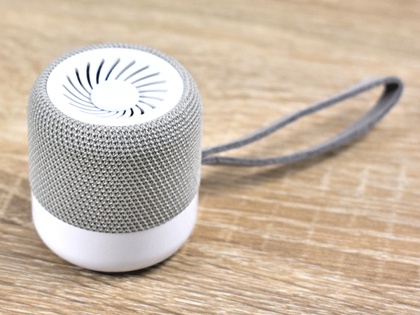 卵くらいの大きさなのに迫力は満点！ Bluetooth接続対応のスピーカー「KiWi Q1」レビュー