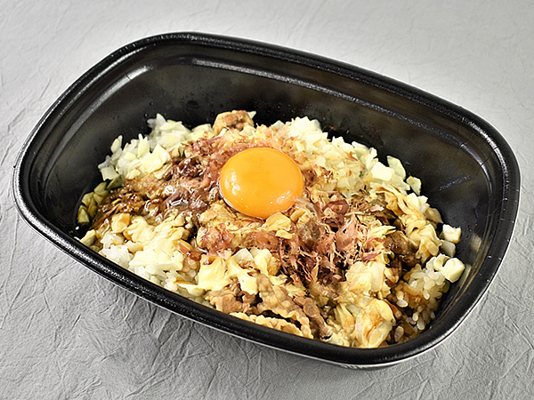 なにこの組み合わせ……！“お好み焼き×牛丼”の「お好み牛玉丼」が待望の復活（すき家）