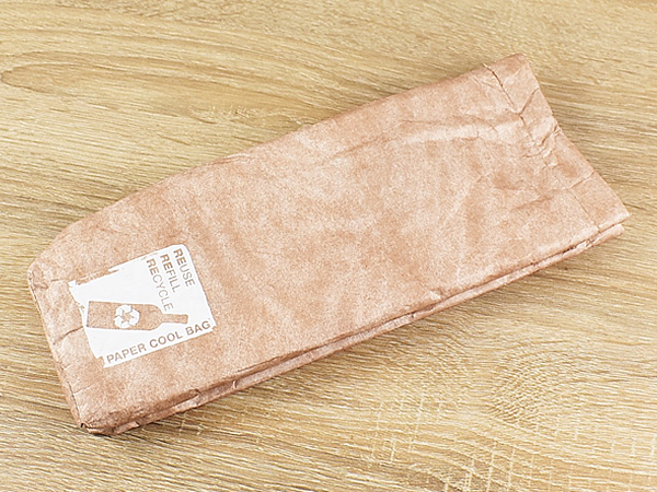 気分はアメリカ映画!? ワインボトル専用のクラフト紙風保冷バッグ「Wino Cool Bag」レビュー