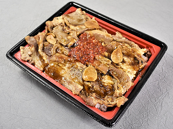 人気急上昇中!? ニンニク信者を唸らせたセブンの「スタミナ炭火焼肉弁当」