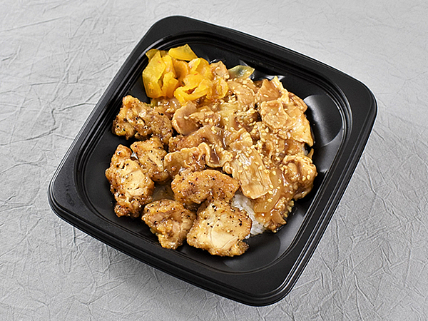 にんにくと黒胡椒のWパンチ!!  ローソンの「唐揚＆豚焼肉丼」はお値段以上のボリューム感！