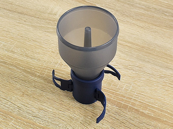 たった2分でドリップ完了！ マグカップに入れて持ち運べる「コーヒーロケット」レビュー