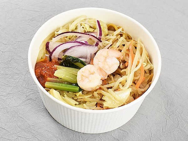 麺×野菜のコンボが極ウマ！ ヘビロテユーザー続出のセブンの「ミーゴレン インドネシア風焼そば」実食レビュー！