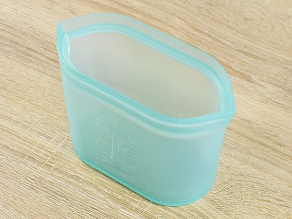 タッパーとジップ袋のいいとこどり!? 電子レンジでも使える「ZipTop ディッシュS ティール」レビュー