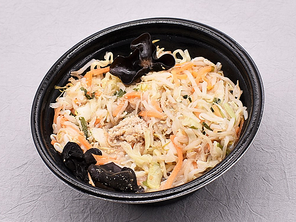 ローソン「幸楽苑監修 塩野菜たんめん（1／2日分の野菜）」の麺はこだわりいっぱい！