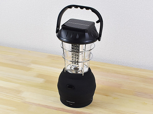 前代未聞の5WAYの充電方法!? 万が一に備えて常備しておきたい「LEDランタン63灯」をレビュー