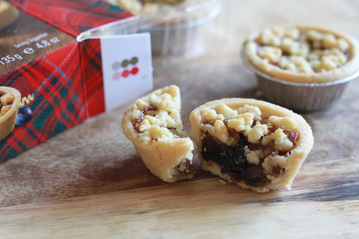 今年のXマスはイギリス風に過ごしてみない？ カルディ「クリスマス定番の焼き菓子」食べ比べ