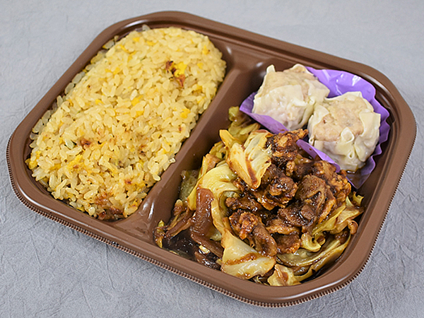 中華3種の神器!? セブンの「鉄鍋炒め中華弁当 炒飯＆ホイコーロー」が贅沢すぎる