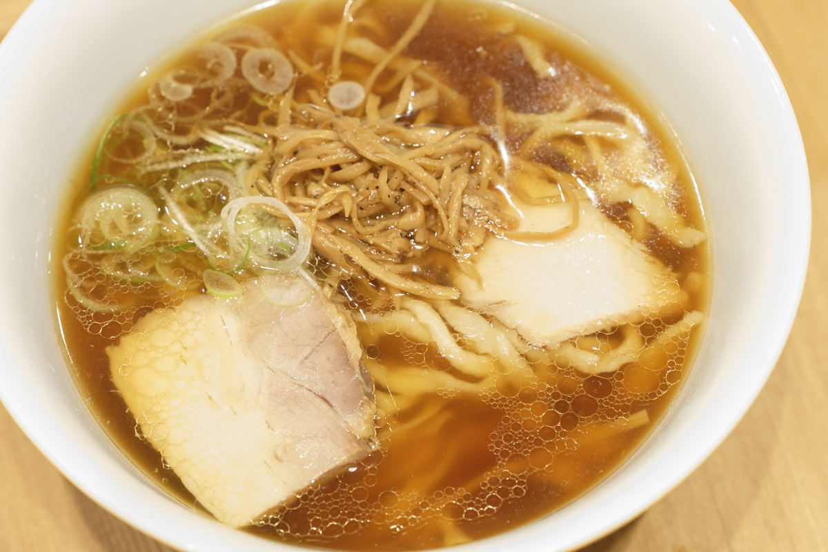 “店主ブッキング型”のラーメン店!? 行列ラーメンを月替わりで味わえると話題の「ラーメンWalkerキッチン」に潜入