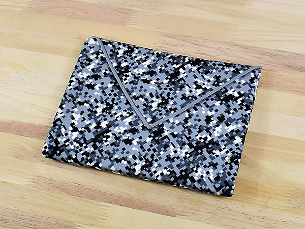 結び目なしでも使える風呂敷？ マジックテープのようにくっつく布「Magic Wrapper Cloth」レビュー