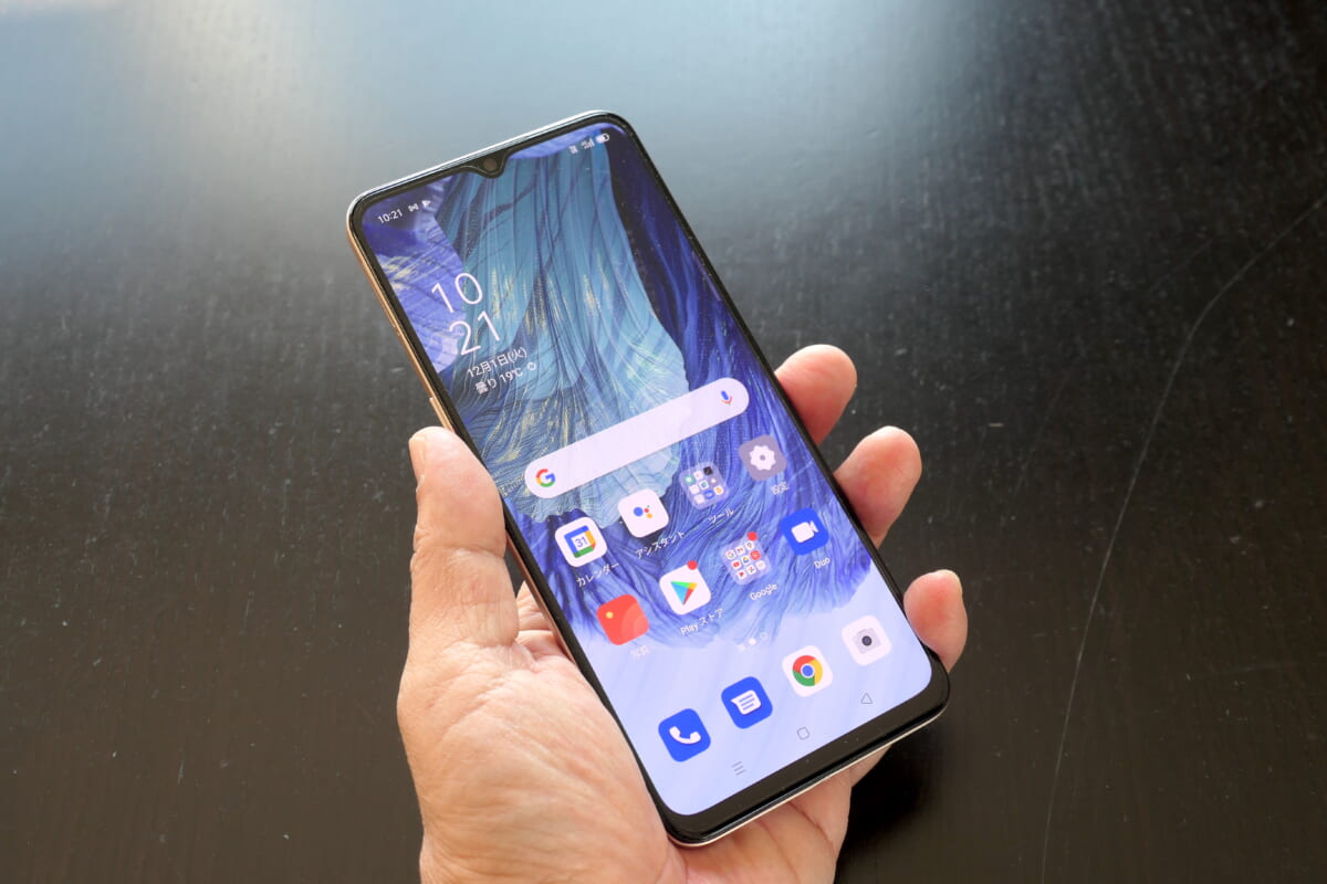 美しく、そしてシンプルに“いいスマホ”！ 約3万円で買える「OPPO A73」レビュー