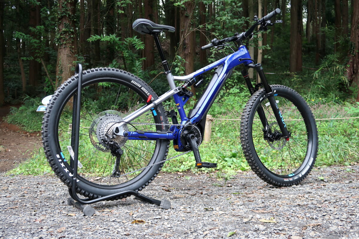 ヤマハ最高峰のe-MTB「YPJ-MT Pro」はエキスパート向けバイク！ 上りも下りも走ってて楽しい!!