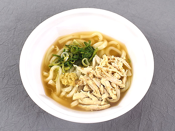 こだわりの“再仕込み醤油”とは？ 奥深い味が癒されるなか卯の「蒸鶏と生姜の京風あんかけうどん」