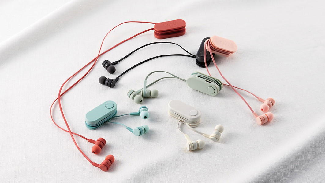 デザインとカラーにこだわったエレコムの巻き取り式Bluetoothイヤホン「bund」がデビュー