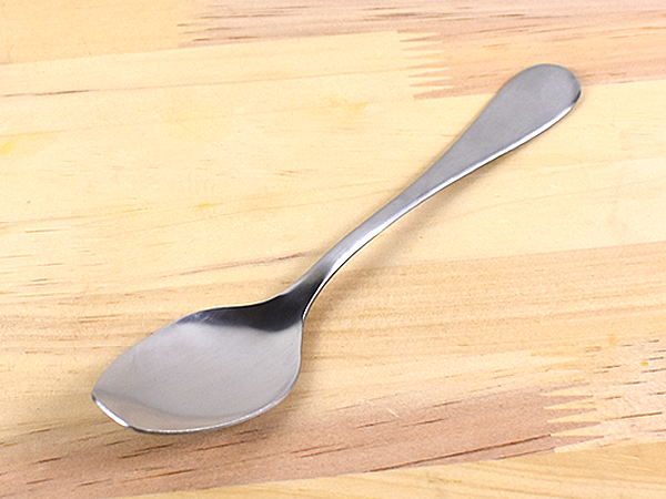 ごはんを最後の1粒まですくえる！ 食べやすさにこだわって作られた「カレー専用スプーン」レビュー
