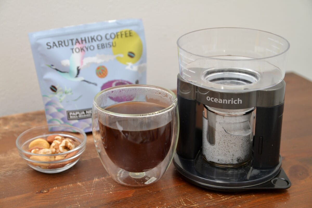 ミニマル派やキャンパー大絶賛！電池式でコーヒーもお茶もドリップできる「オーシャンリッチ」