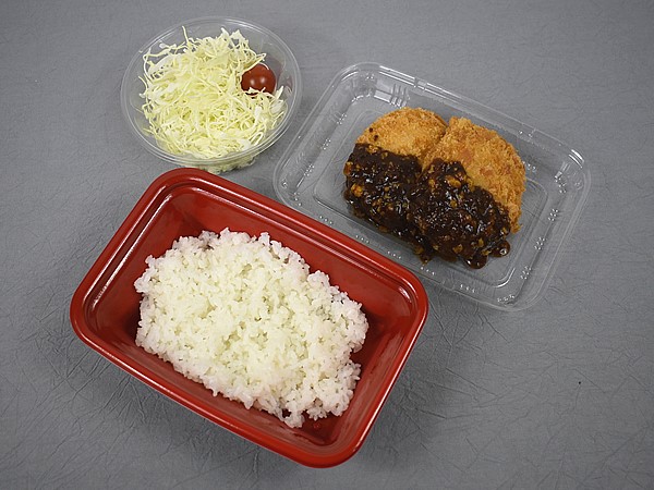 “キノコの王様”降臨！ 高級食材をたっぷり使った「ポルチーニ香るフォアグラ入りクリームコロッケ定食」（松のや）