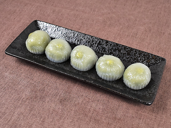明智光秀の三女・細川ガラシャにちなんだ和菓子——濃厚抹茶が上品な「ガラシャの涙 6個入」（御菓子司 あん）