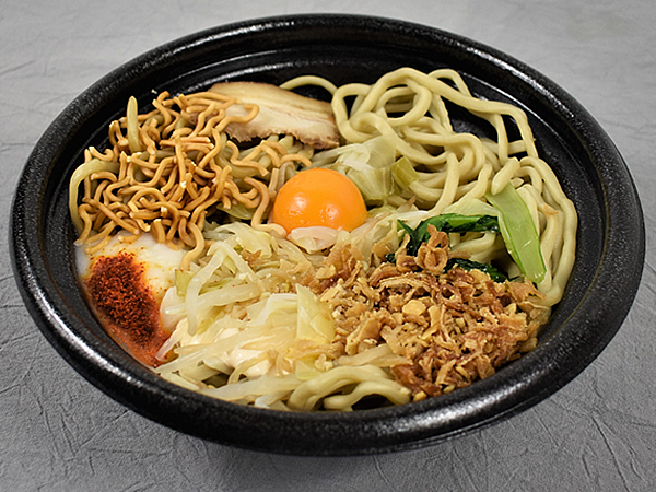 “まぜそばブーム”の火付け役が監修したローソン「ジャンクガレッジ監修 まぜそば」