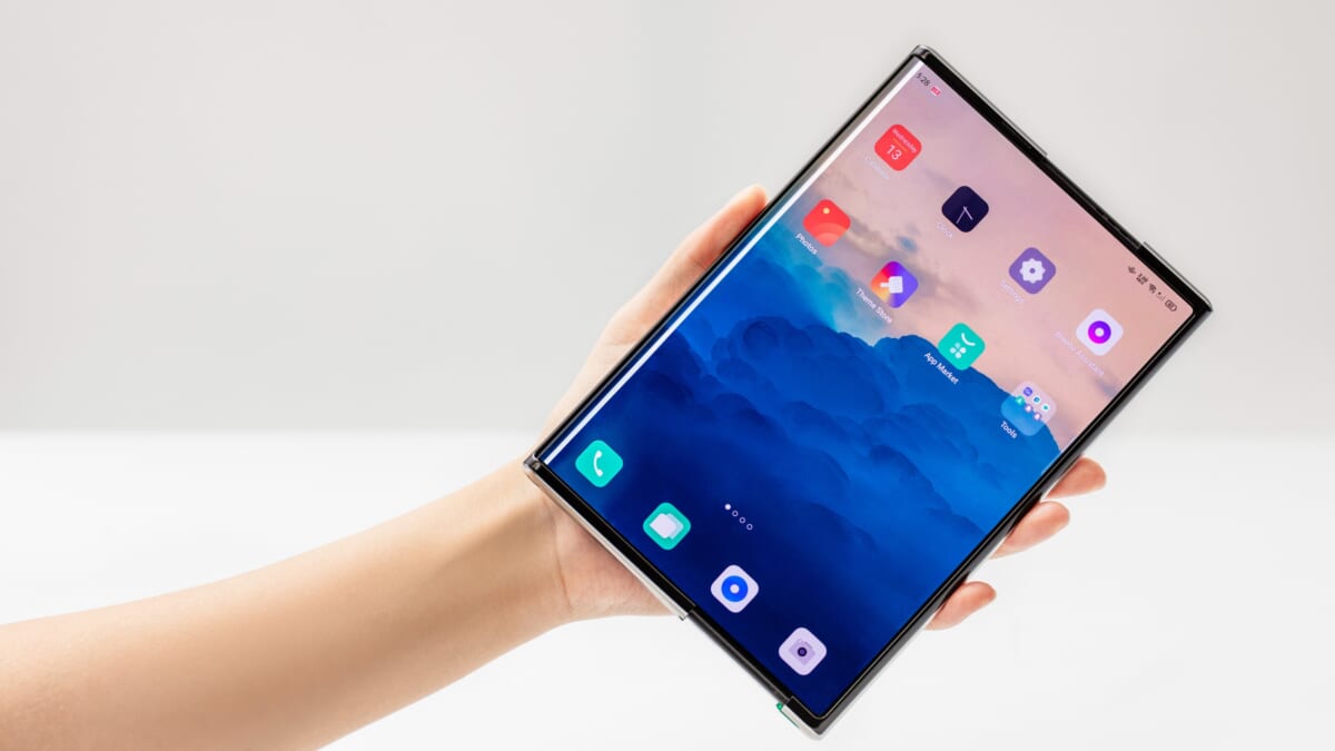 OPPOが開発！ ディスプレイが伸び〜るスマホを触ってきました！