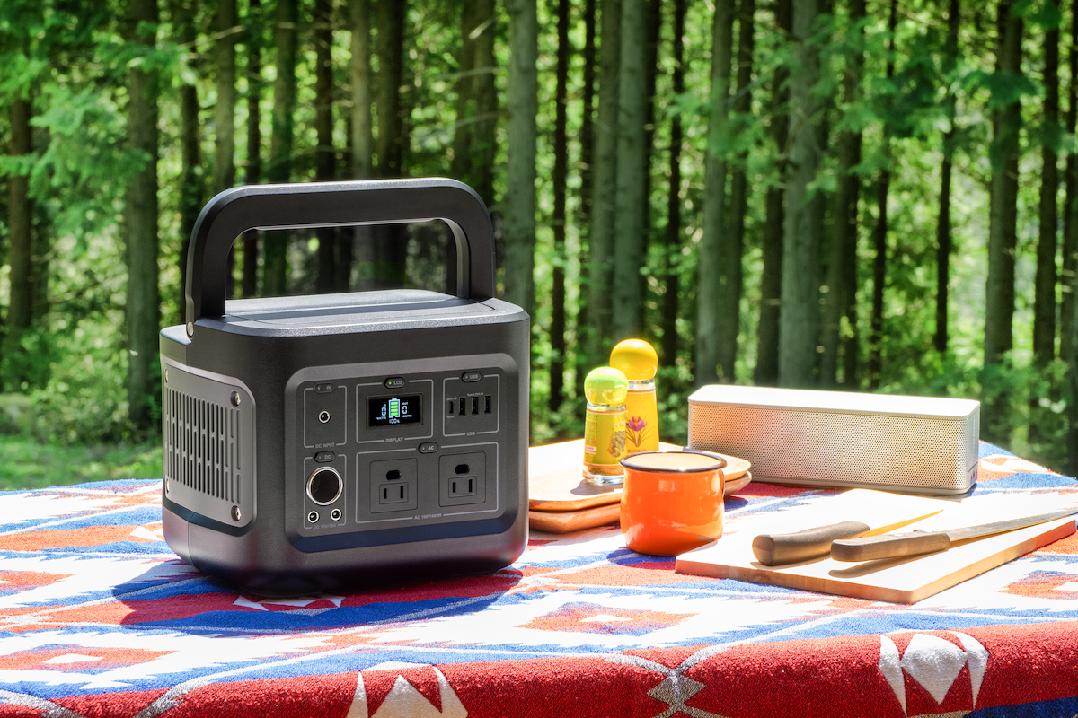 【車中泊編】今、ベストバイ・ポータブル電源はオウルテック「PORTABLE POWER STATION」だ! アウトドア通・桐島ローランドと考えた活用術