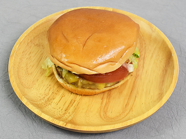 モス定番の春限定メニューが進化！コーンソースがこうばしい「クリームチーズベジ ～北海道産コーンのソース～」