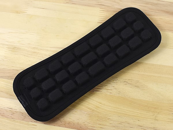 肩の体感重量を約3割カット!?荷物の持ち運びがラクになる「減圧ベルト シングル」レビュー