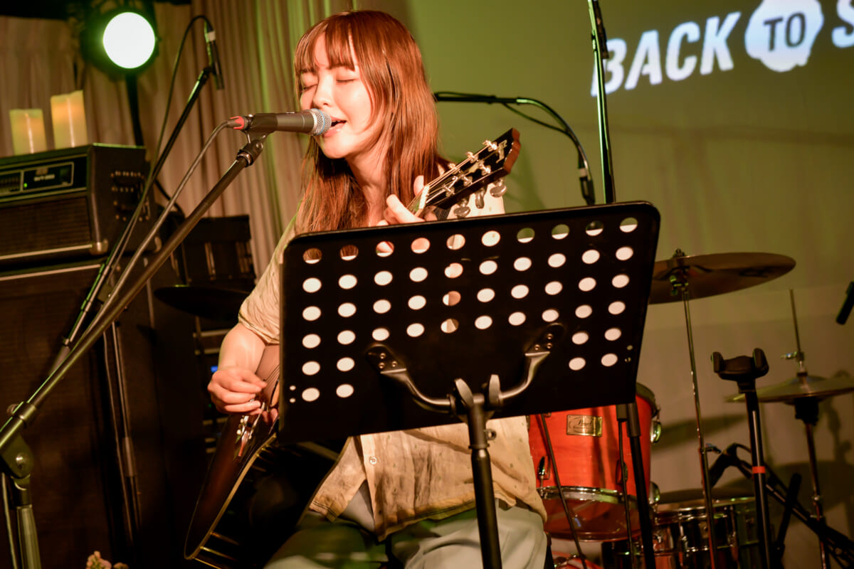 The Songbards、yonige牛丸熱演！ イヤホンブランド「NUARL」主催の配信ライブレポート